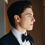 Read more about the article Derek Klena