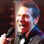 Read more about the article Michael Feinstein:  Caught Between the Moon and New York City